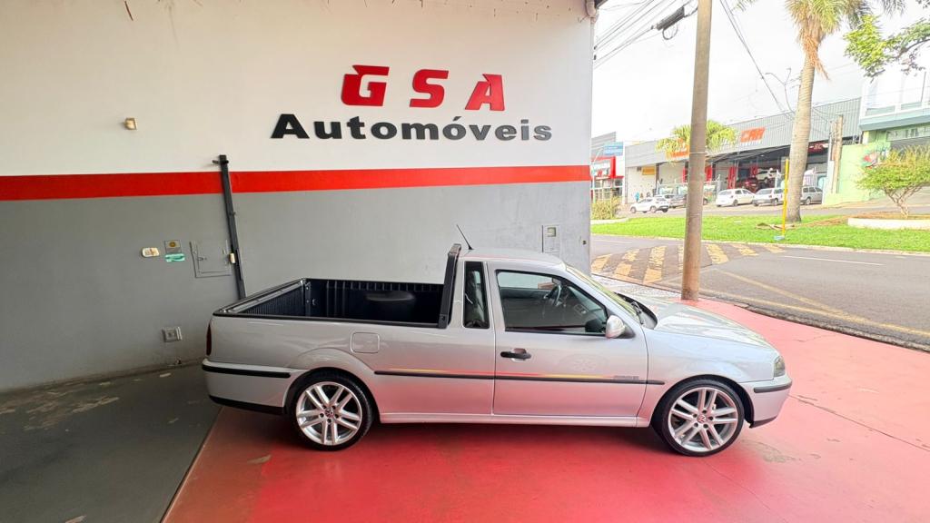 VOLKSWAGEN Saveiro - Foto