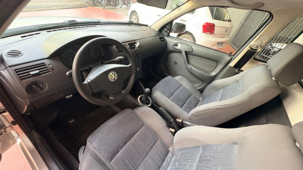VOLKSWAGEN Saveiro - Foto