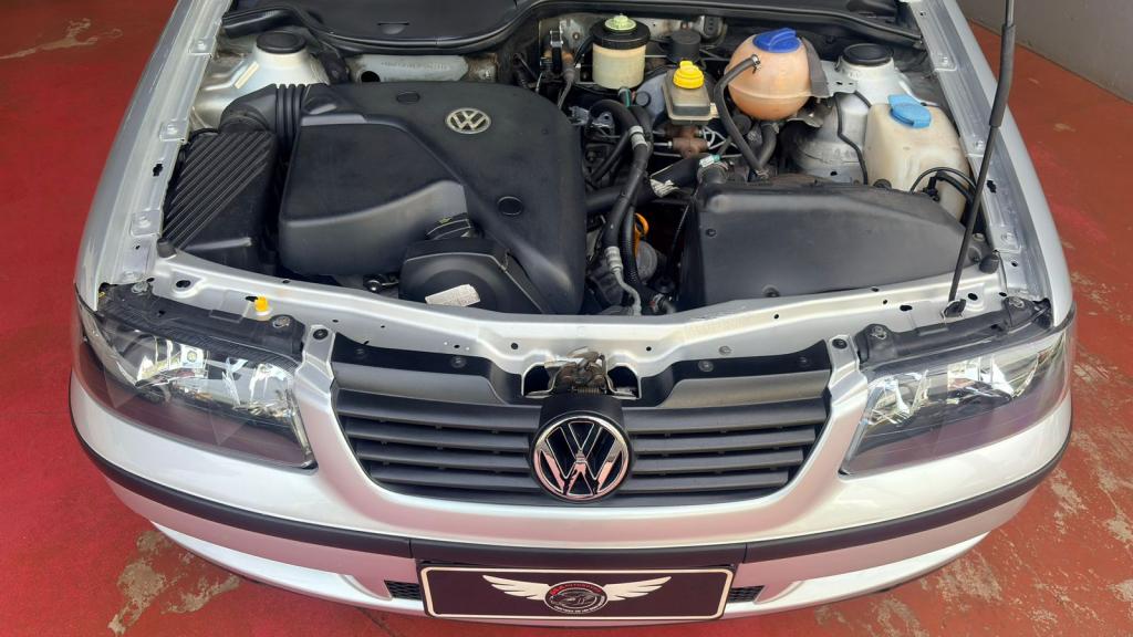 VOLKSWAGEN Saveiro - Foto