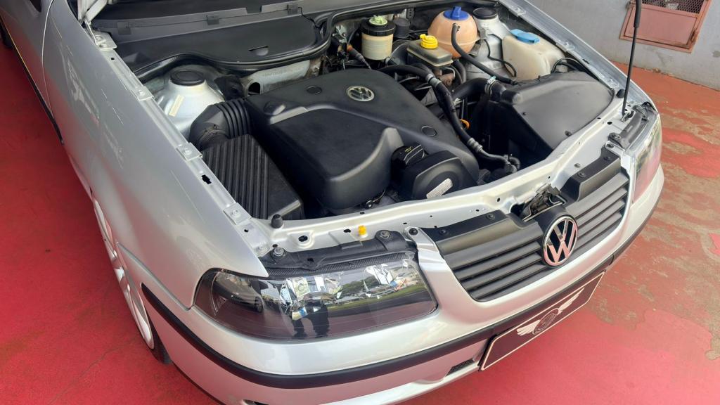 VOLKSWAGEN Saveiro - Foto