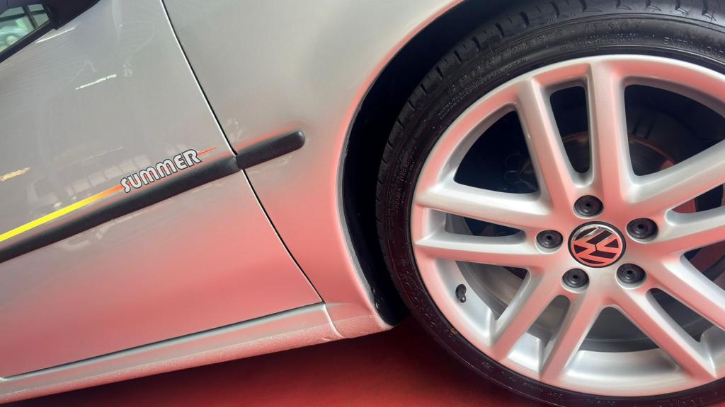 VOLKSWAGEN Saveiro - Foto