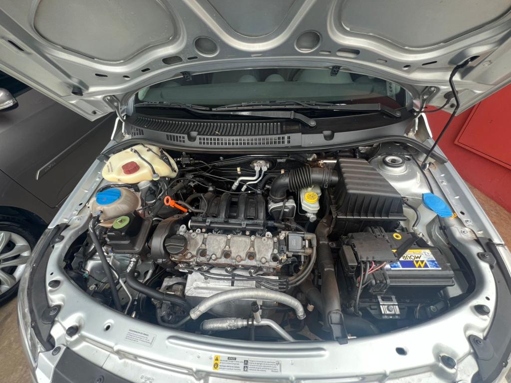 VOLKSWAGEN Saveiro - Foto