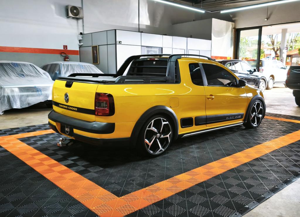 VOLKSWAGEN Saveiro - Foto