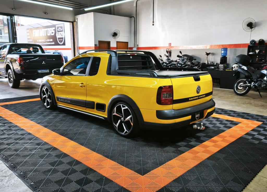 VOLKSWAGEN Saveiro - Foto