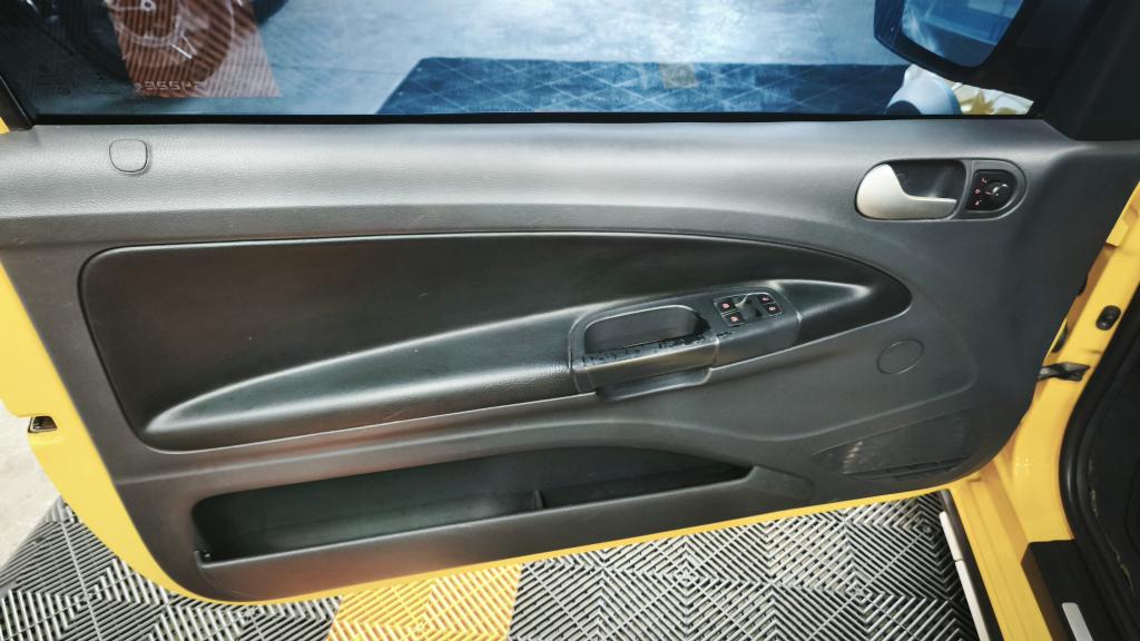 VOLKSWAGEN Saveiro - Foto