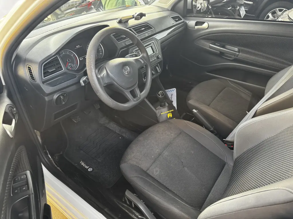 VOLKSWAGEN Saveiro - Foto