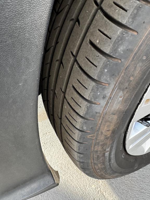 VOLKSWAGEN Saveiro - Foto