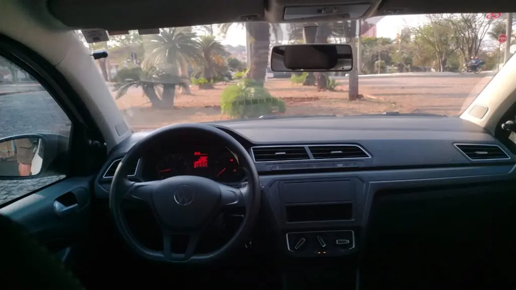 VOLKSWAGEN Saveiro - Foto