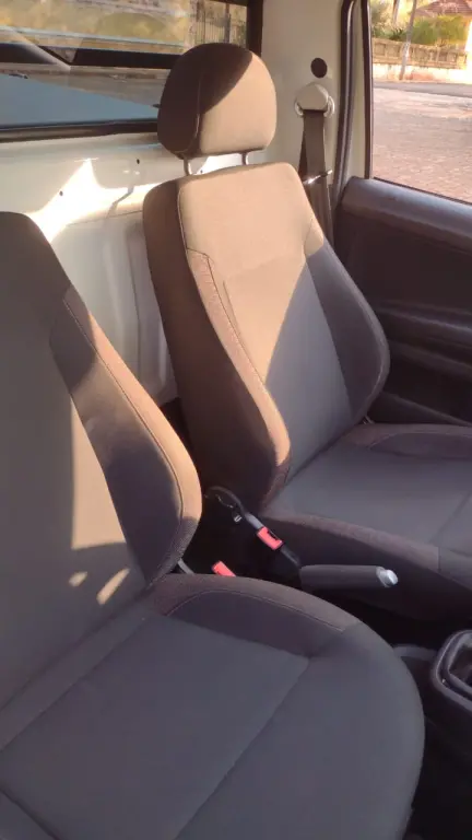 VOLKSWAGEN Saveiro - Foto