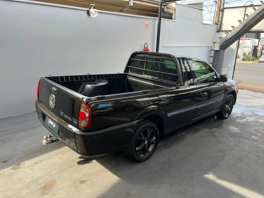 VOLKSWAGEN Saveiro - Foto