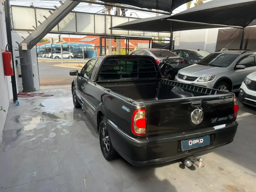 VOLKSWAGEN Saveiro - Foto