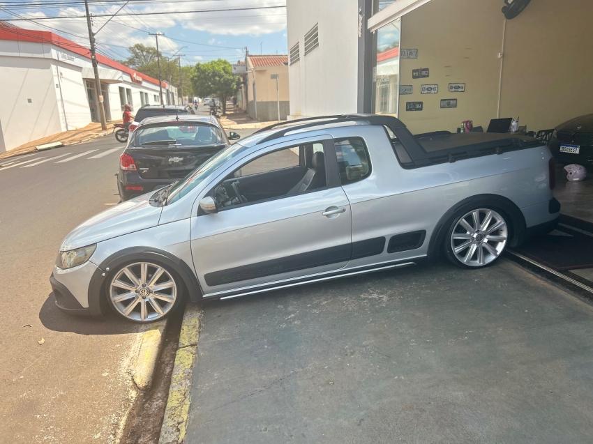 VOLKSWAGEN Saveiro - Foto