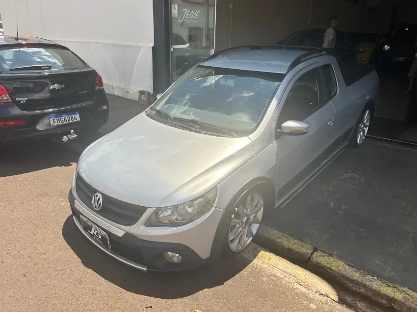 VOLKSWAGEN Saveiro - Foto