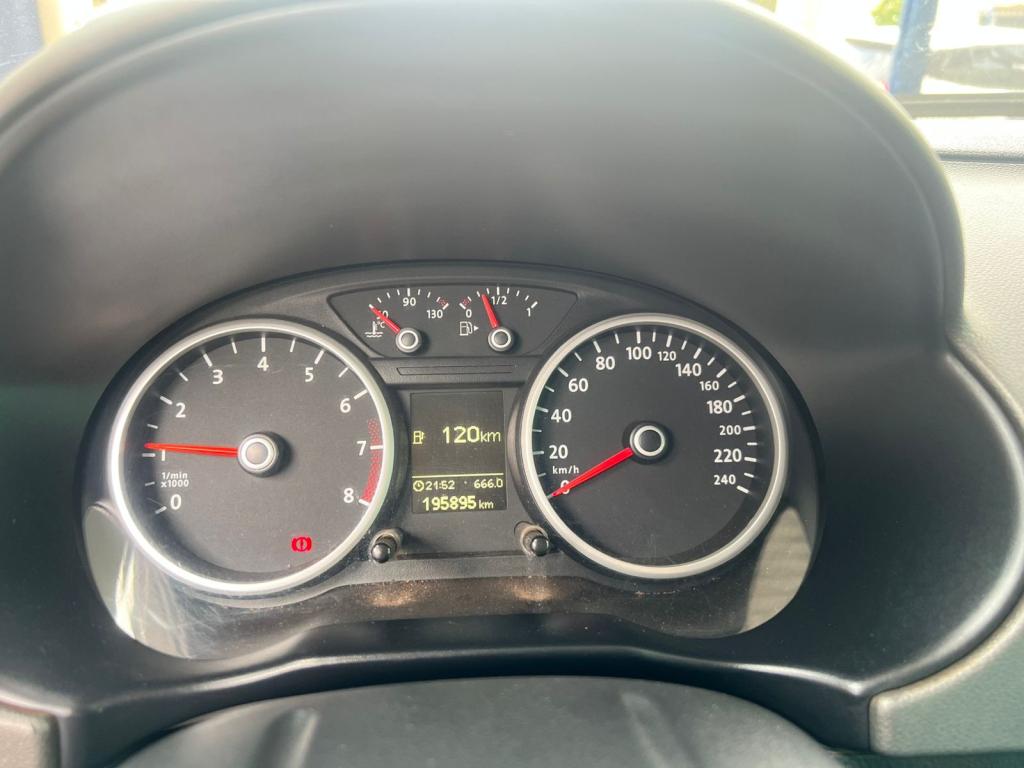 VOLKSWAGEN Saveiro - Foto