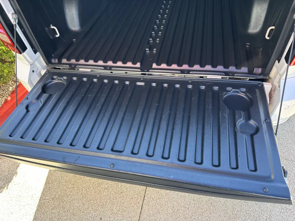 VOLKSWAGEN Saveiro - Foto