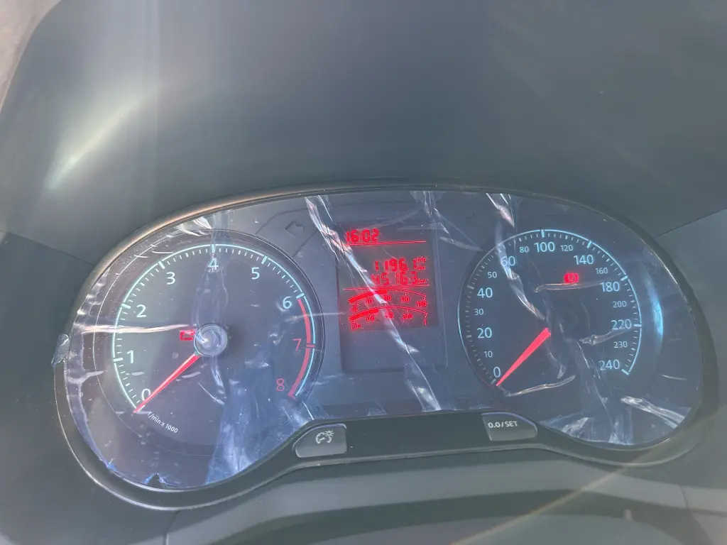 VOLKSWAGEN Saveiro - Foto