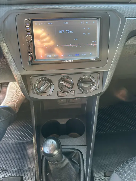 VOLKSWAGEN Saveiro - Foto