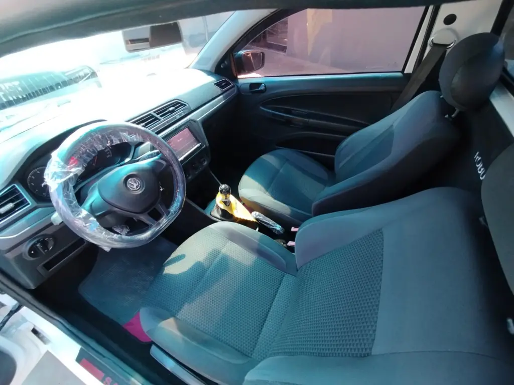 VOLKSWAGEN Saveiro - Foto