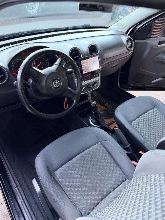 VOLKSWAGEN Saveiro - Foto
