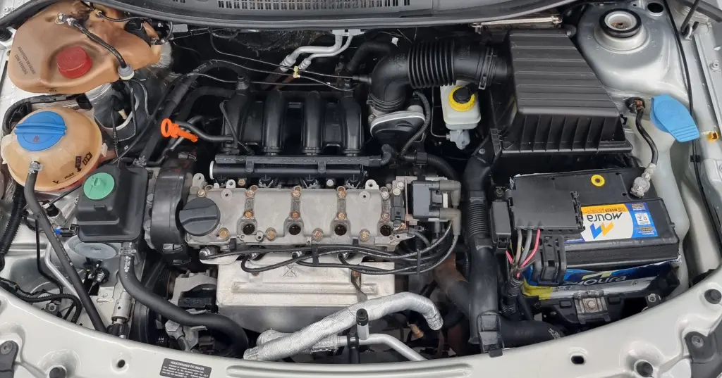 VOLKSWAGEN Saveiro - Foto