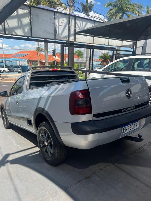 VOLKSWAGEN Saveiro - Foto