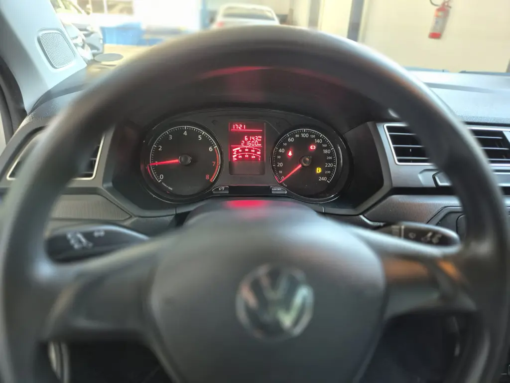 VOLKSWAGEN Saveiro - Foto