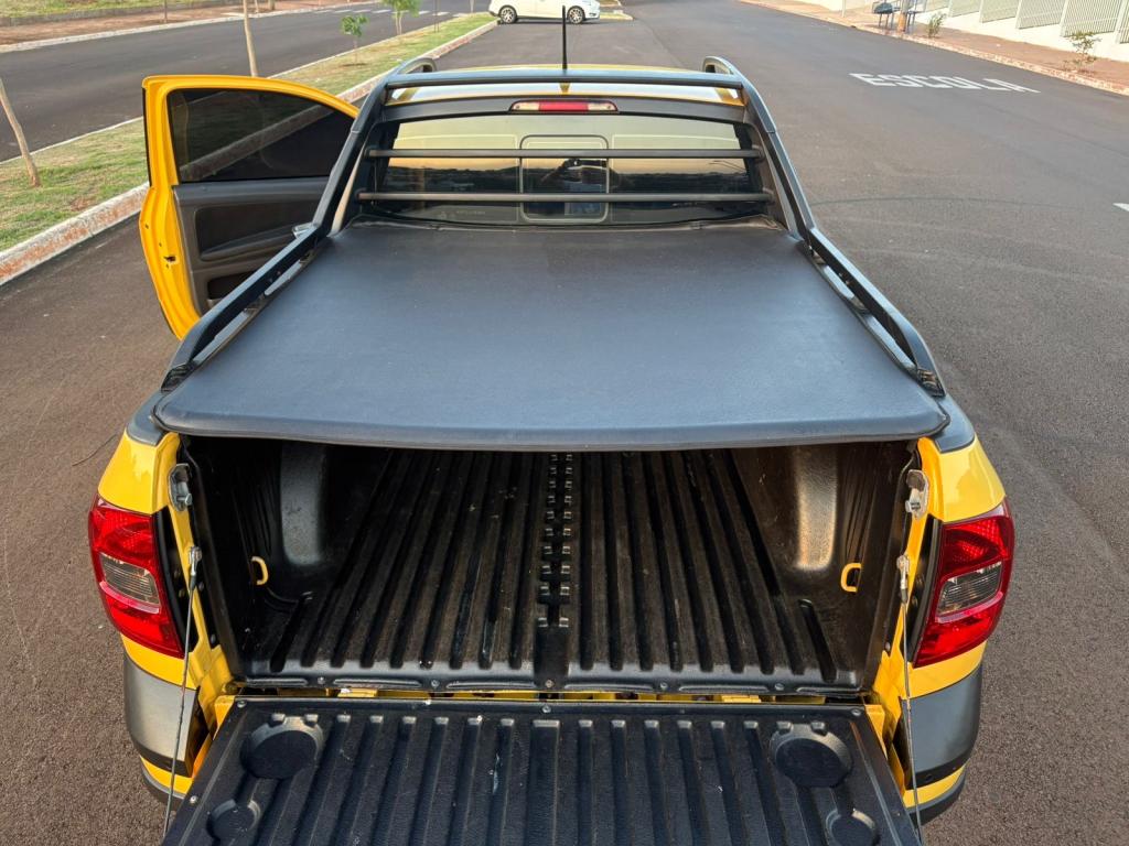 VOLKSWAGEN Saveiro - Foto