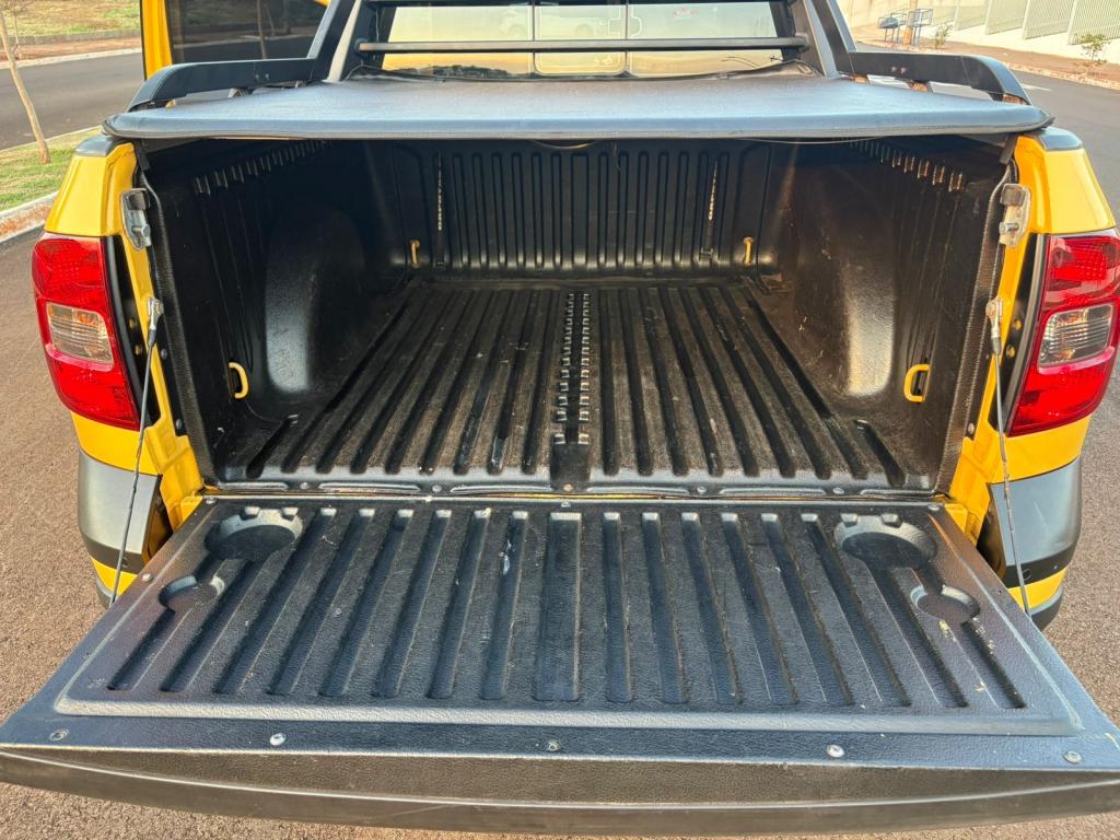 VOLKSWAGEN Saveiro - Foto