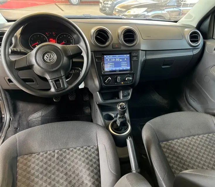 VOLKSWAGEN Saveiro - Foto