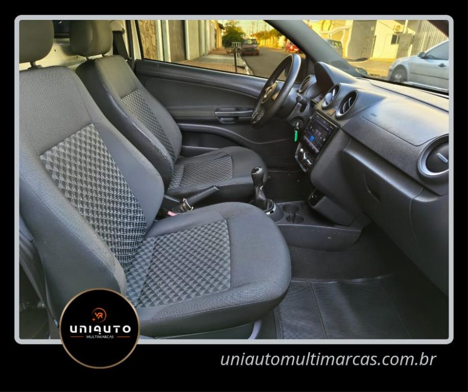 VOLKSWAGEN Saveiro - Foto