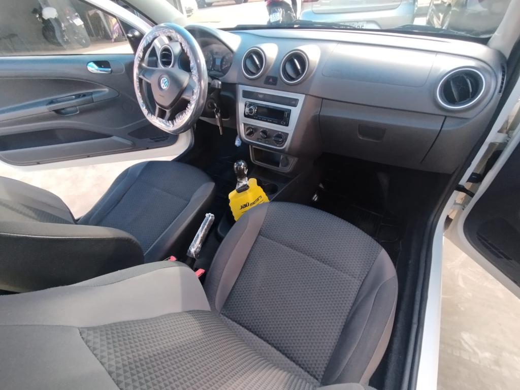 VOLKSWAGEN Saveiro - Foto