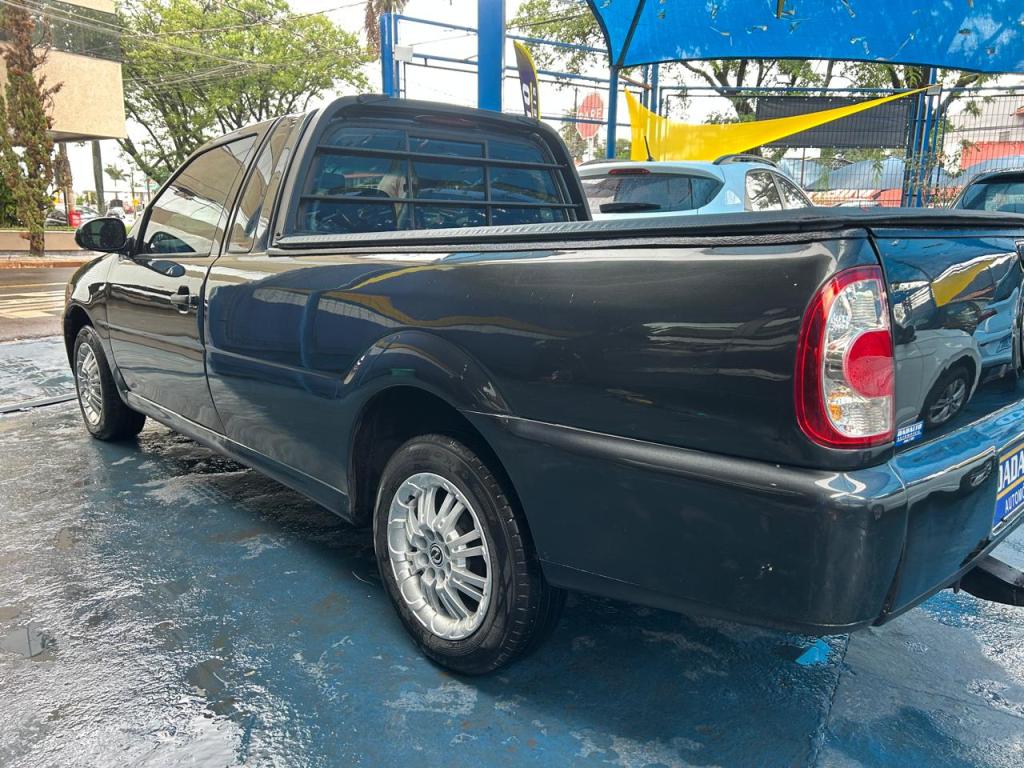 VOLKSWAGEN Saveiro - Foto