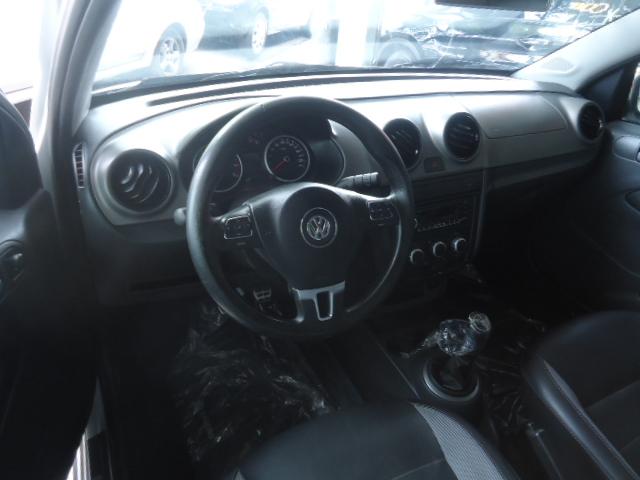 VOLKSWAGEN Saveiro - Foto