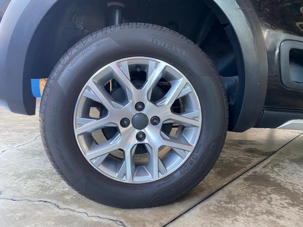 VOLKSWAGEN Saveiro - Foto