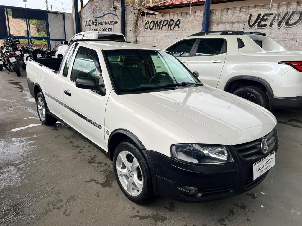 VOLKSWAGEN Saveiro