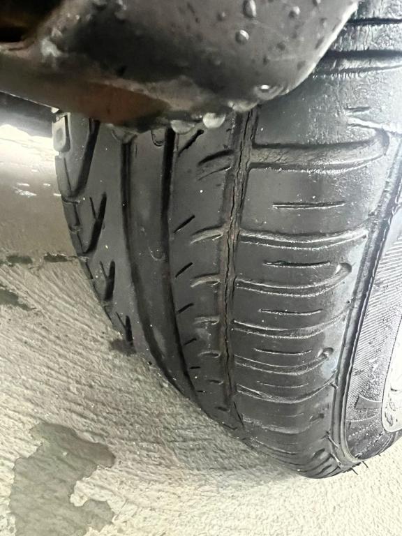 VOLKSWAGEN Saveiro - Foto