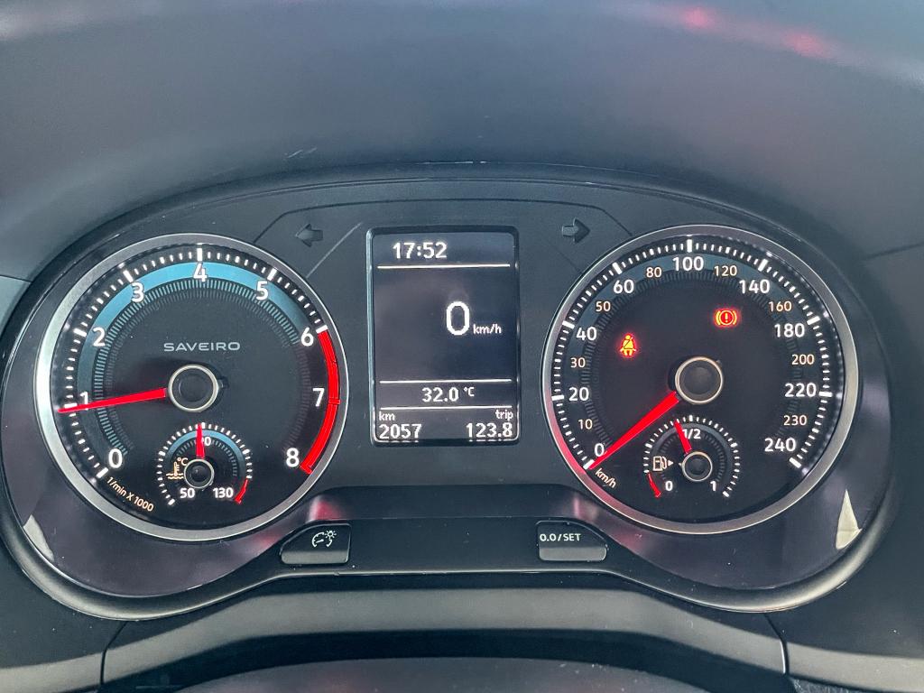 VOLKSWAGEN Saveiro - Foto