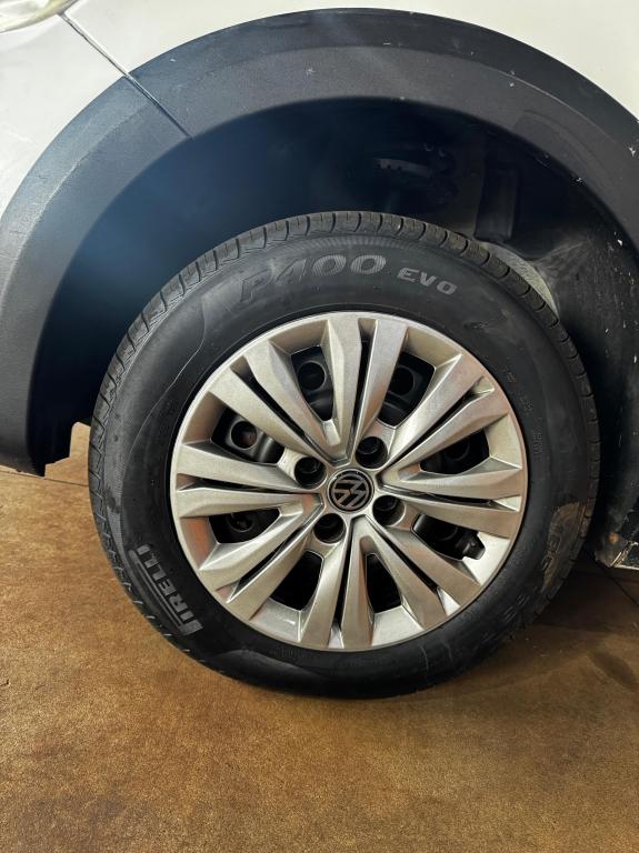 VOLKSWAGEN Saveiro - Foto