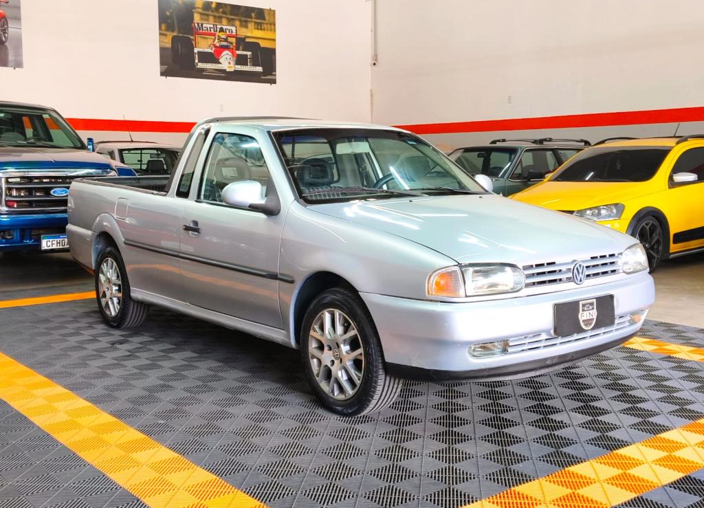 VOLKSWAGEN Saveiro - Foto