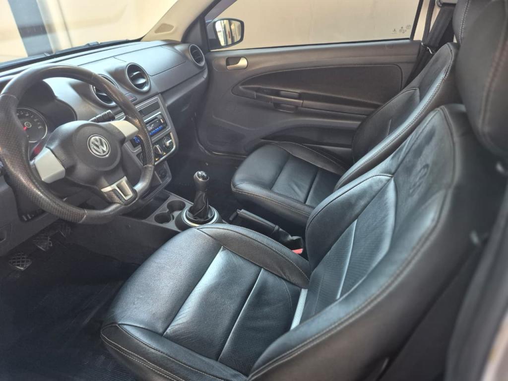 VOLKSWAGEN Saveiro - Foto