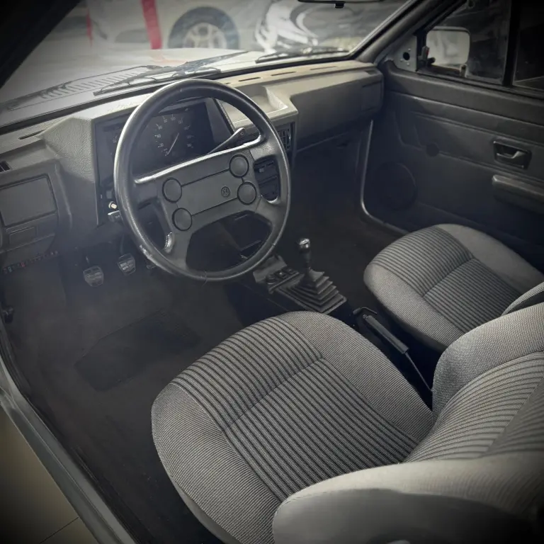 VOLKSWAGEN Saveiro - Foto