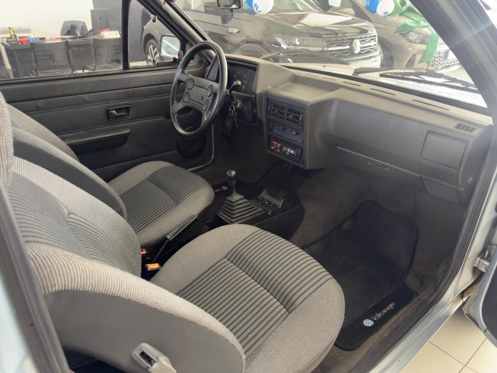 VOLKSWAGEN Saveiro - Foto