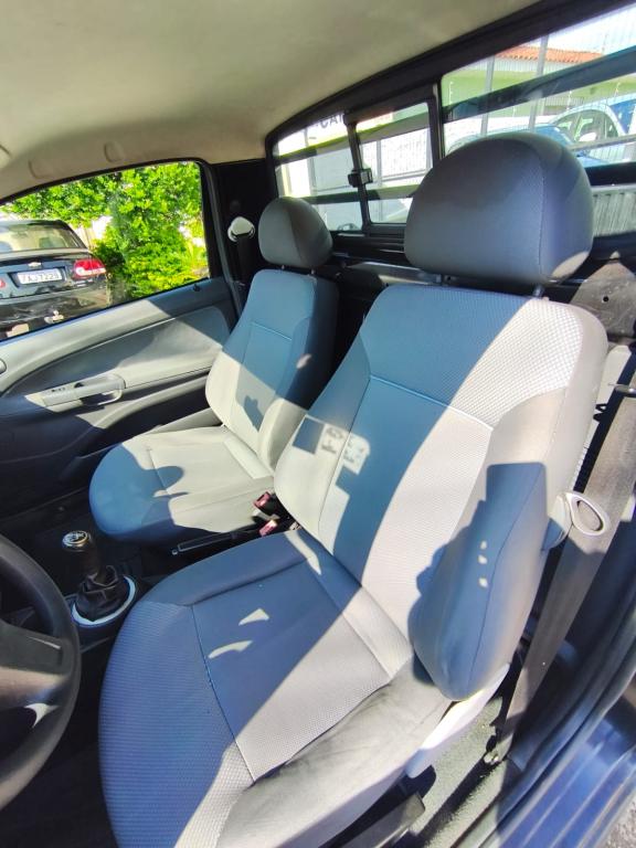 VOLKSWAGEN Saveiro - Foto