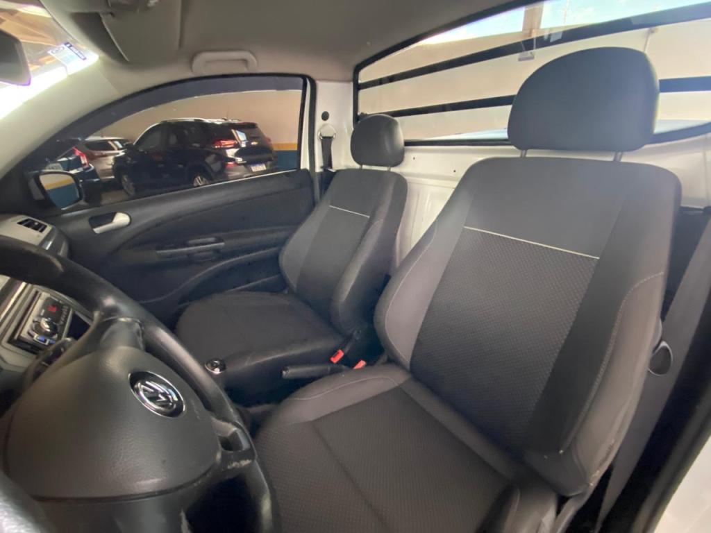 VOLKSWAGEN Saveiro - Foto