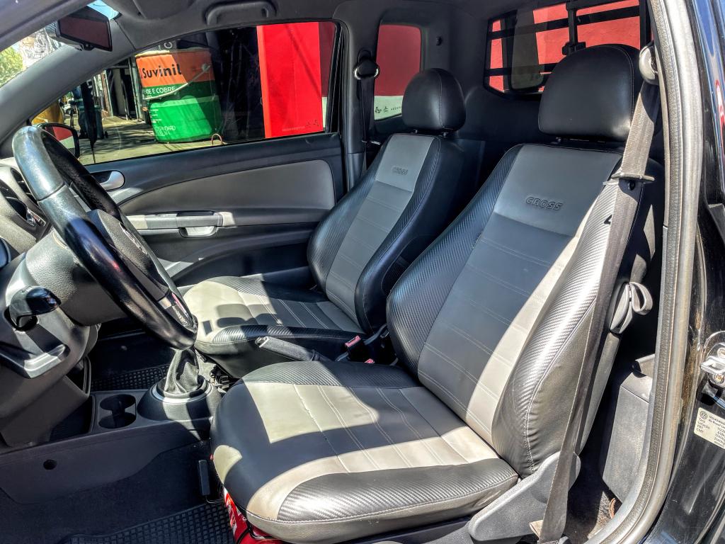 VOLKSWAGEN Saveiro - Foto