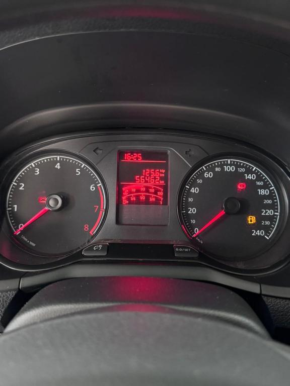 VOLKSWAGEN Saveiro - Foto