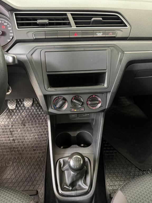 VOLKSWAGEN Saveiro - Foto