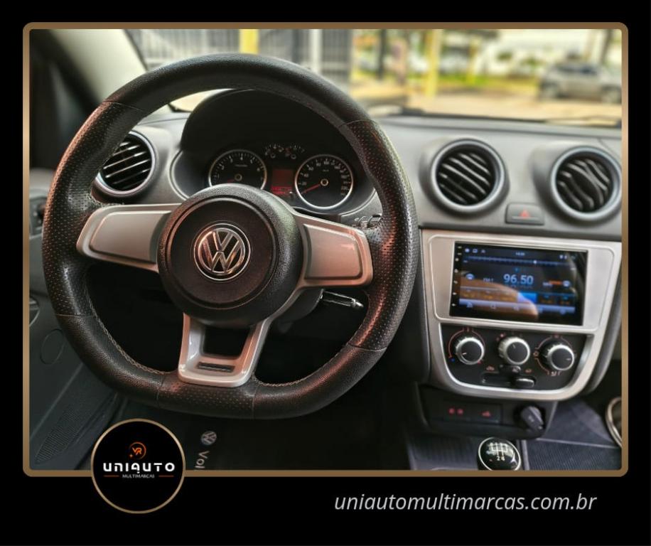 VOLKSWAGEN Saveiro - Foto