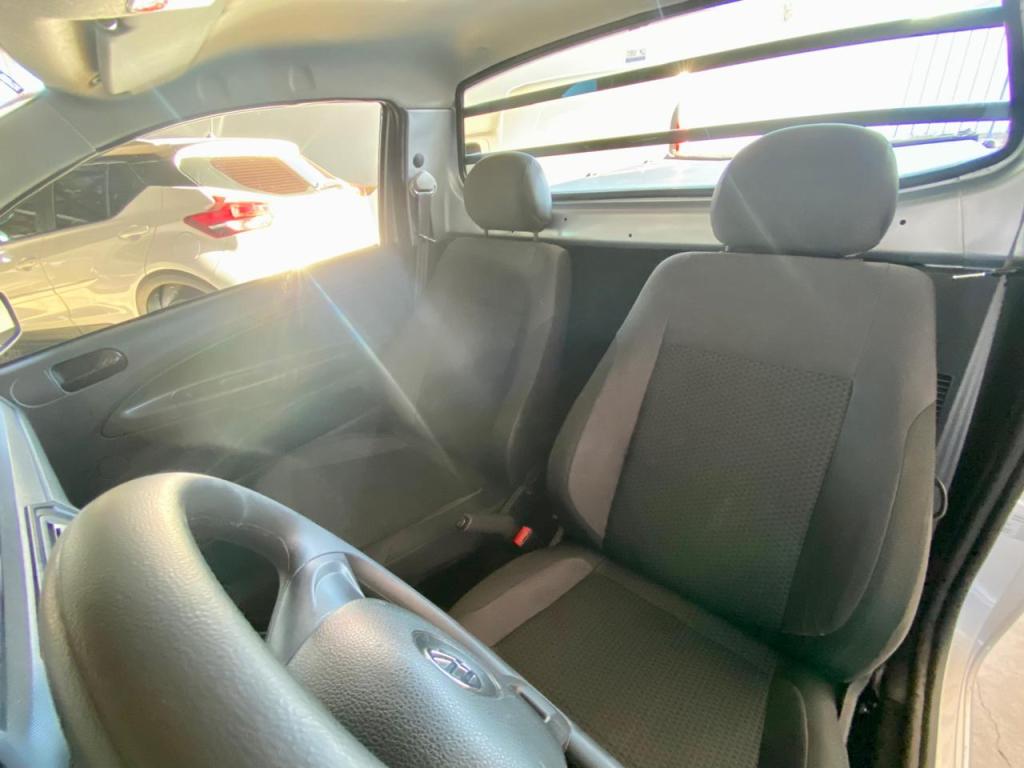 VOLKSWAGEN Saveiro - Foto