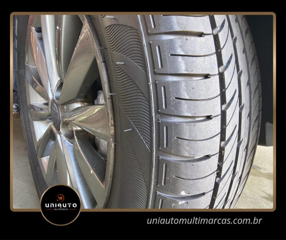 VOLKSWAGEN Saveiro - Foto